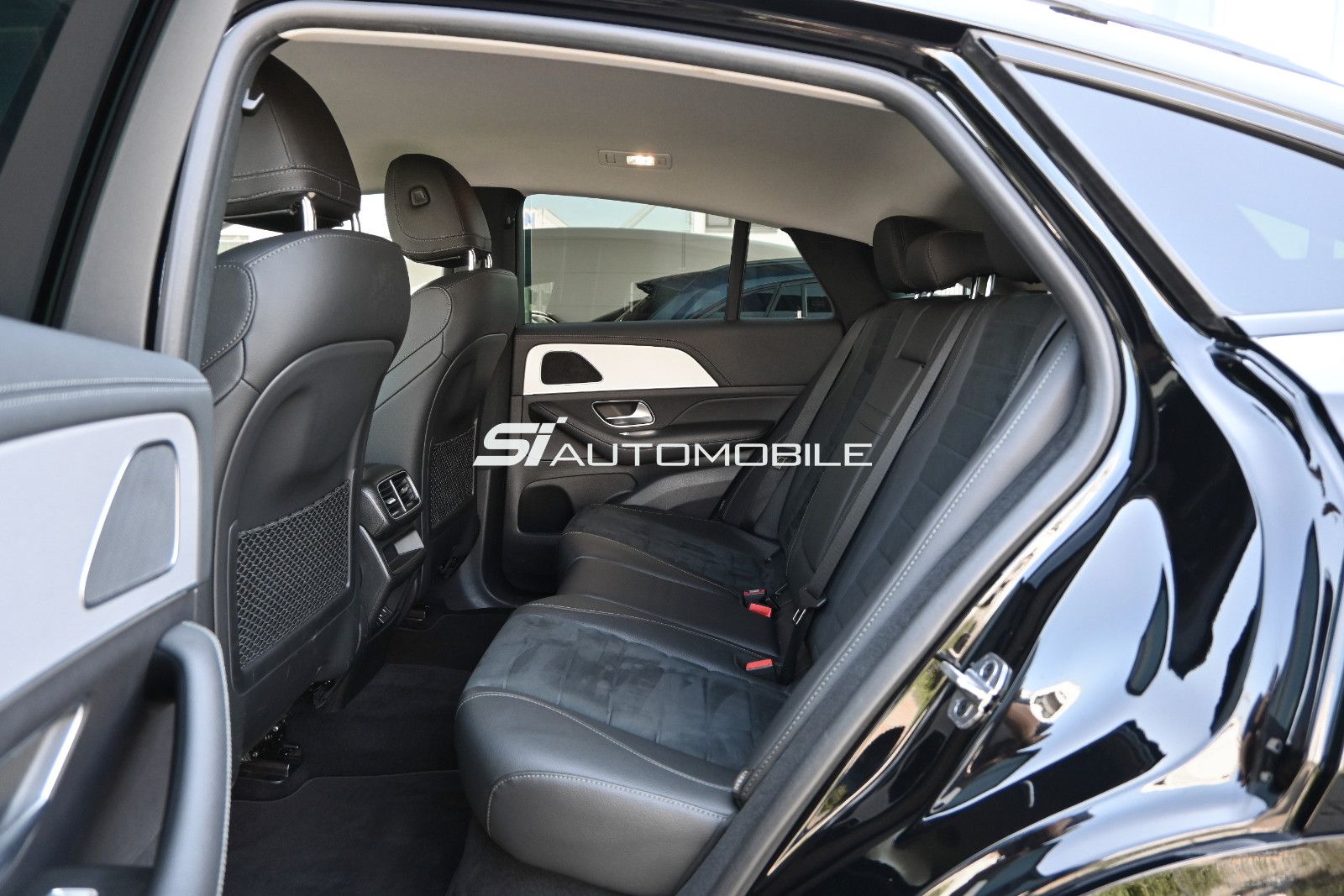 Fahrzeugabbildung Mercedes-Benz GLE 350 de 4MAT. Coupe AMG + NIGHT °ACC°AHK°HUD°