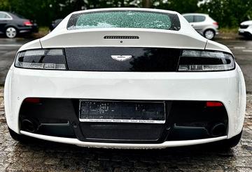2015 Aston Martin V12 VANTAGE 照片 6