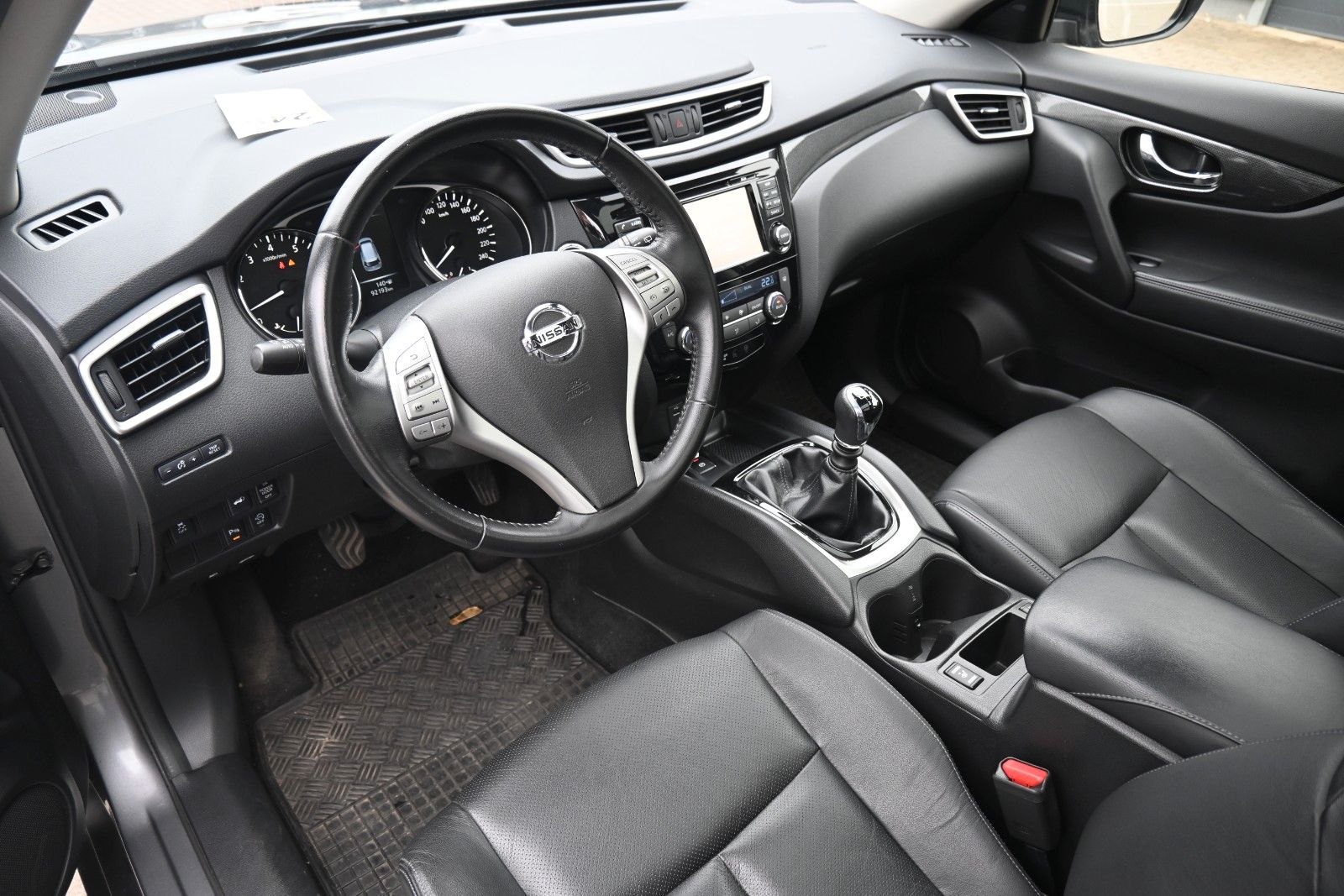 Fahrzeugabbildung Nissan X-Trail  1.6 DIG-T Schalter Tekna 4x2*360°*Pano