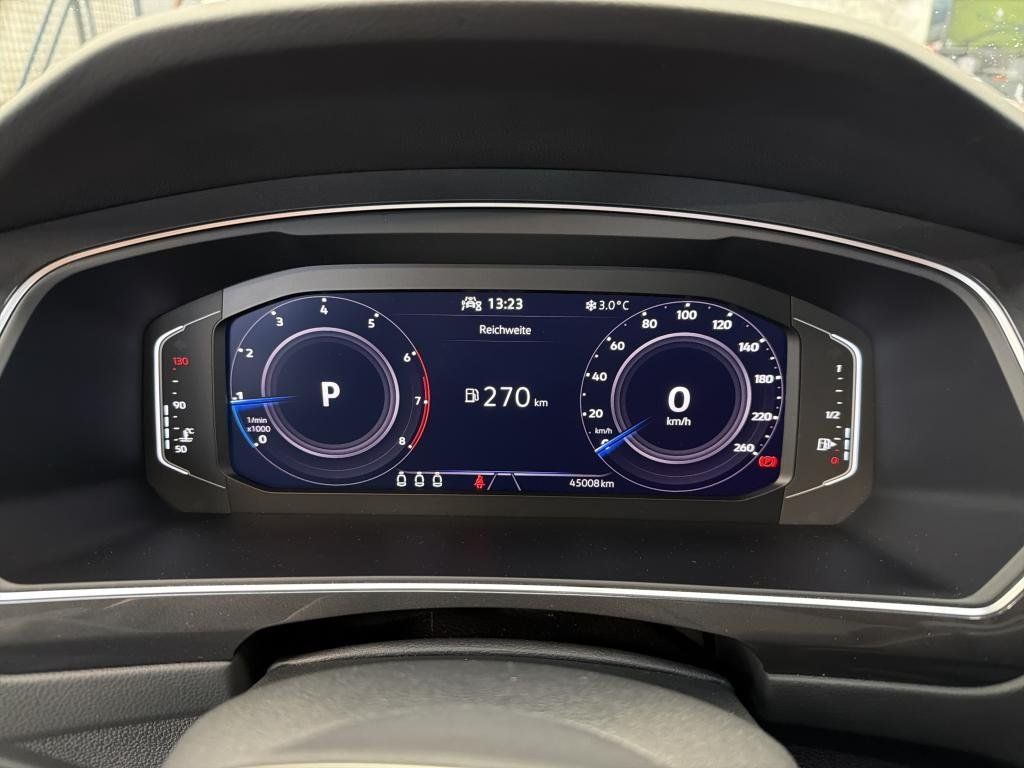 Fahrzeugabbildung Volkswagen Tiguan Elegance TSI DSG *LED*PDC*Sitzhzg*ACC*APP