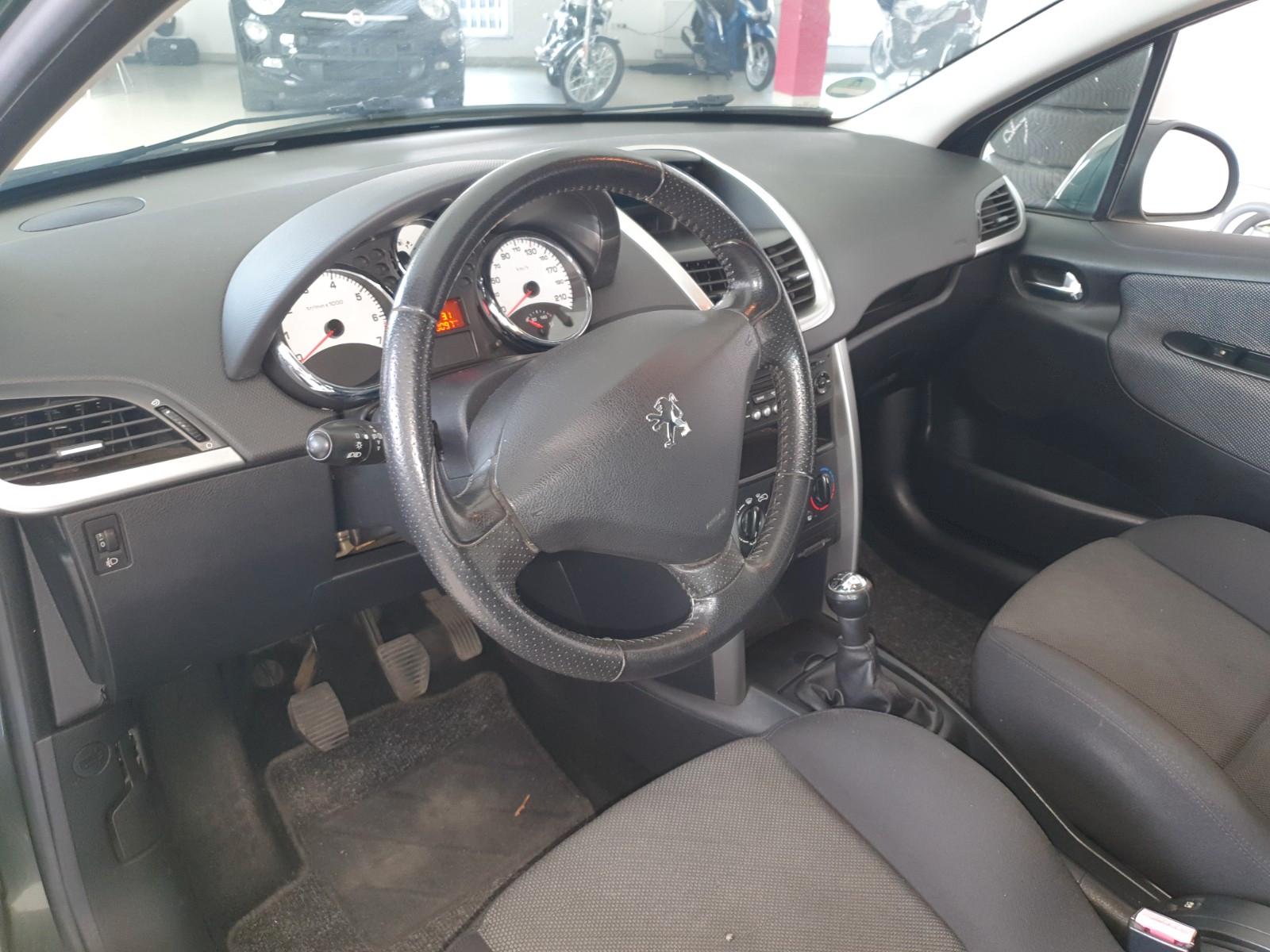Peugeot 207 2009 — photo 13