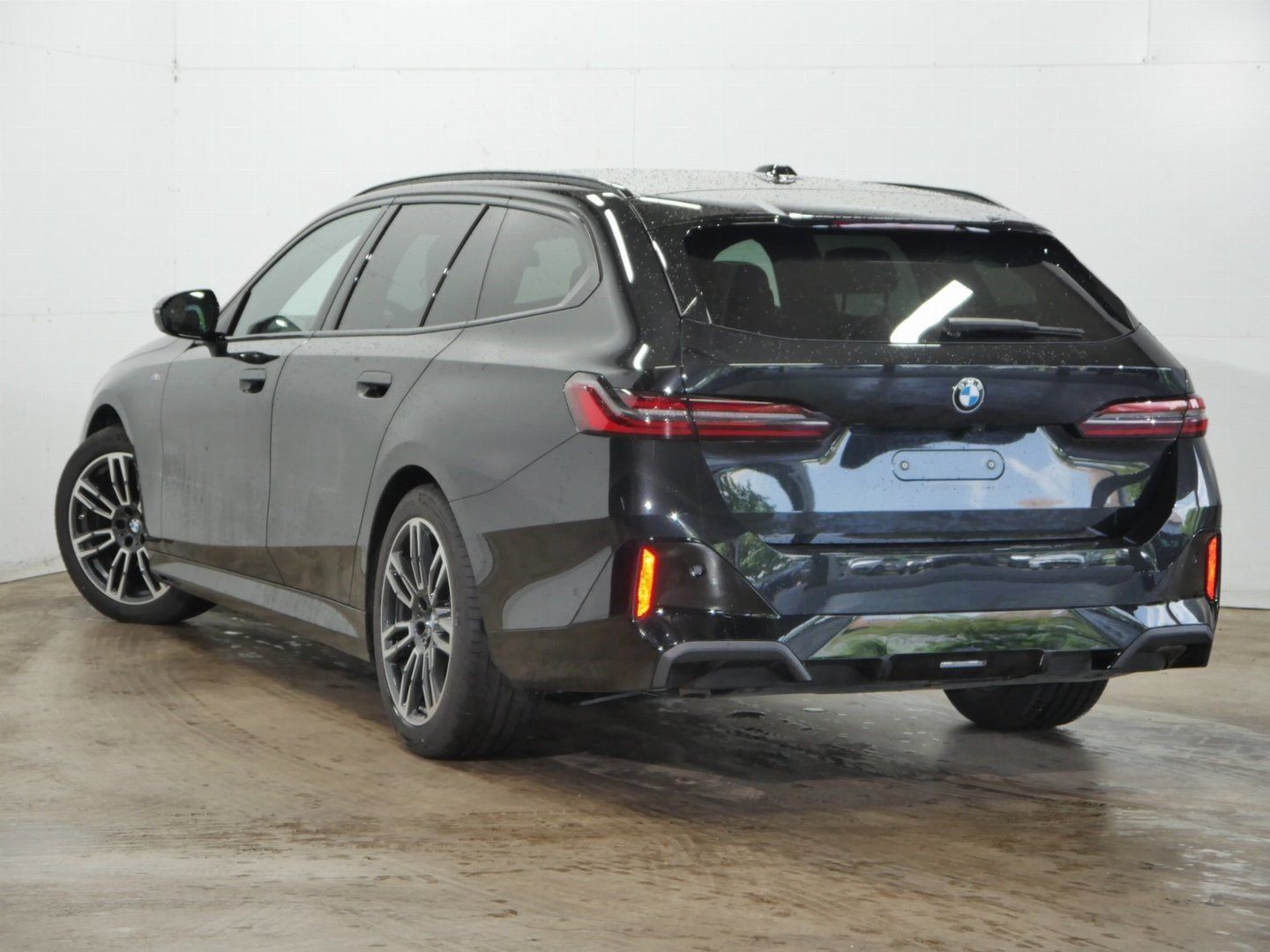 Fahrzeugabbildung BMW 520d xDrive M Sportpaket pro | 19" LMR | Bowers