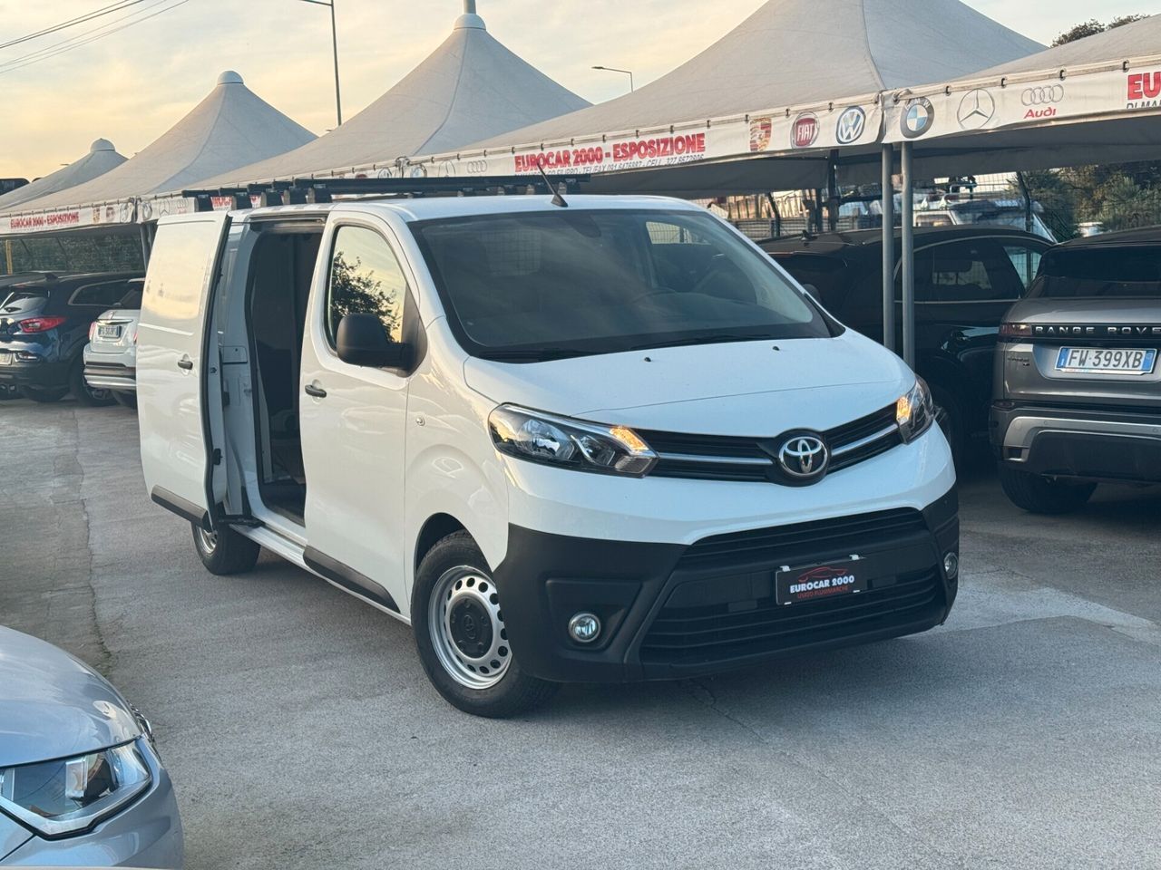 TOYOTA Proace