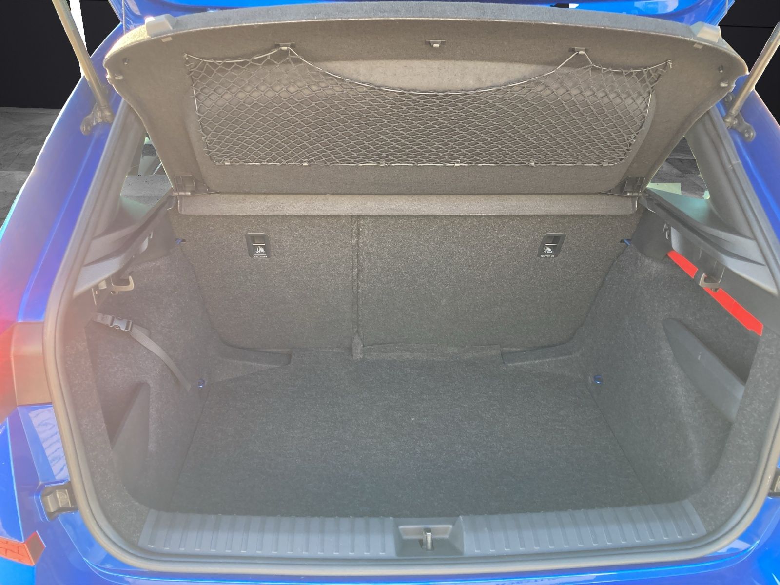 Fahrzeugabbildung SKODA Kamiq TSI Monte Carlo LED AHK Navi AID Pano ACC