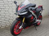 Aprilia RSV4 1100 Sachsenring Black MY23*Tageszulassung* - APRILIA RSV4 1100