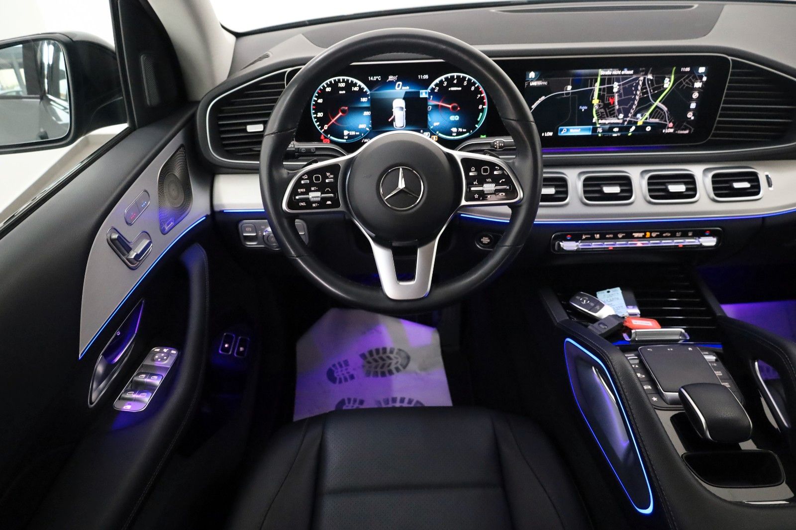 Fahrzeugabbildung Mercedes-Benz GLE 350e 4M AMG Line Leder,Navi,Park/Night-P,AHK