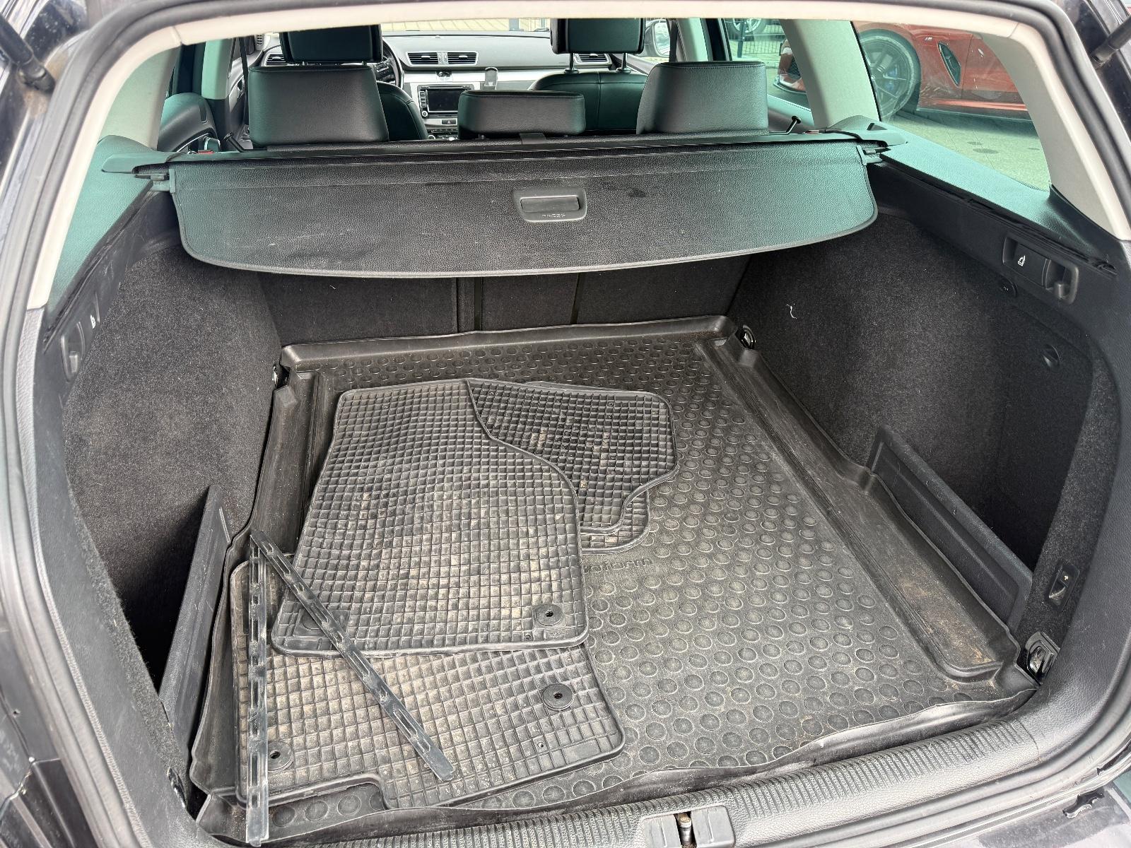 Volkswagen Passat 2011 — photo 6
