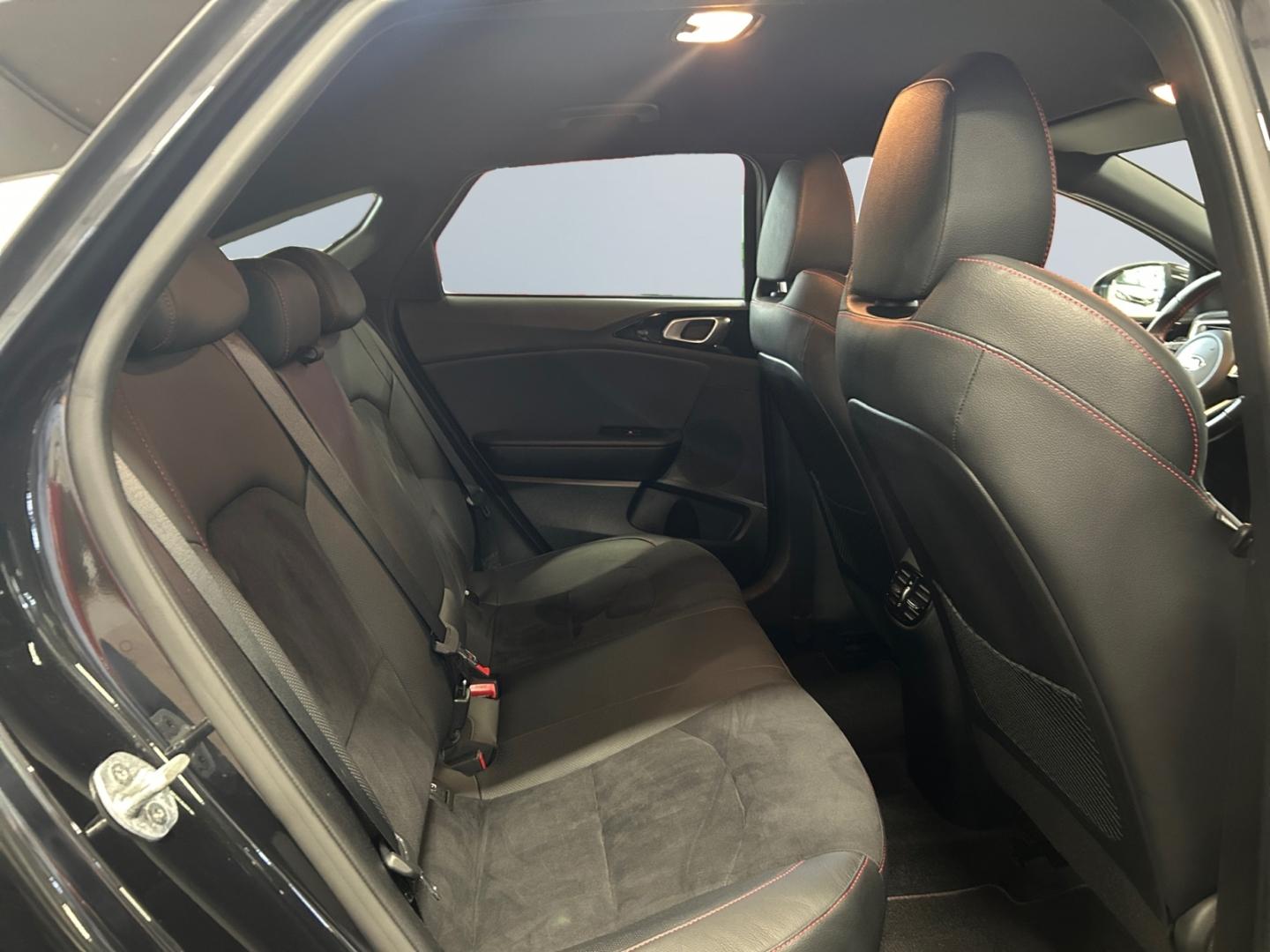 Kia ProCeed 1.6 T-GDI GT *Digi CP*Navi*JBL*CAM*SHZ*