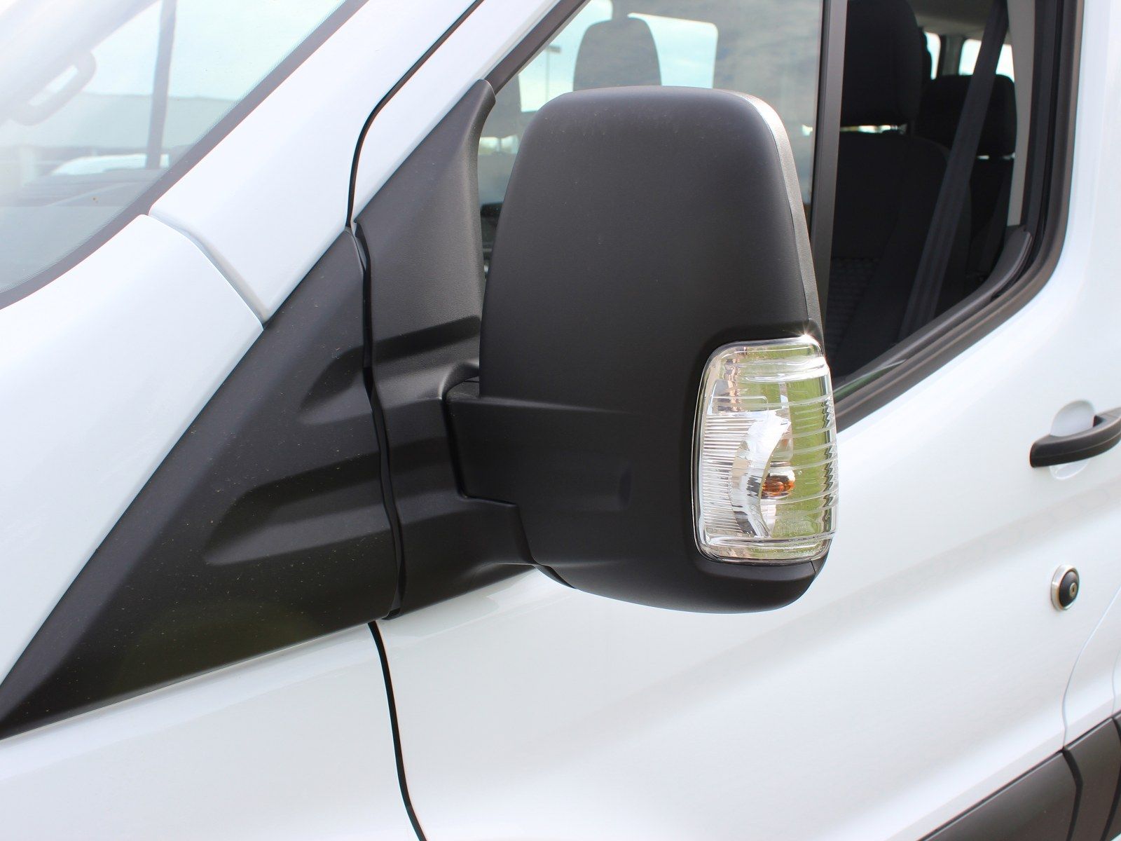 Fahrzeugabbildung Ford Transit 350 L3 Trend Rollstuhlumbau
