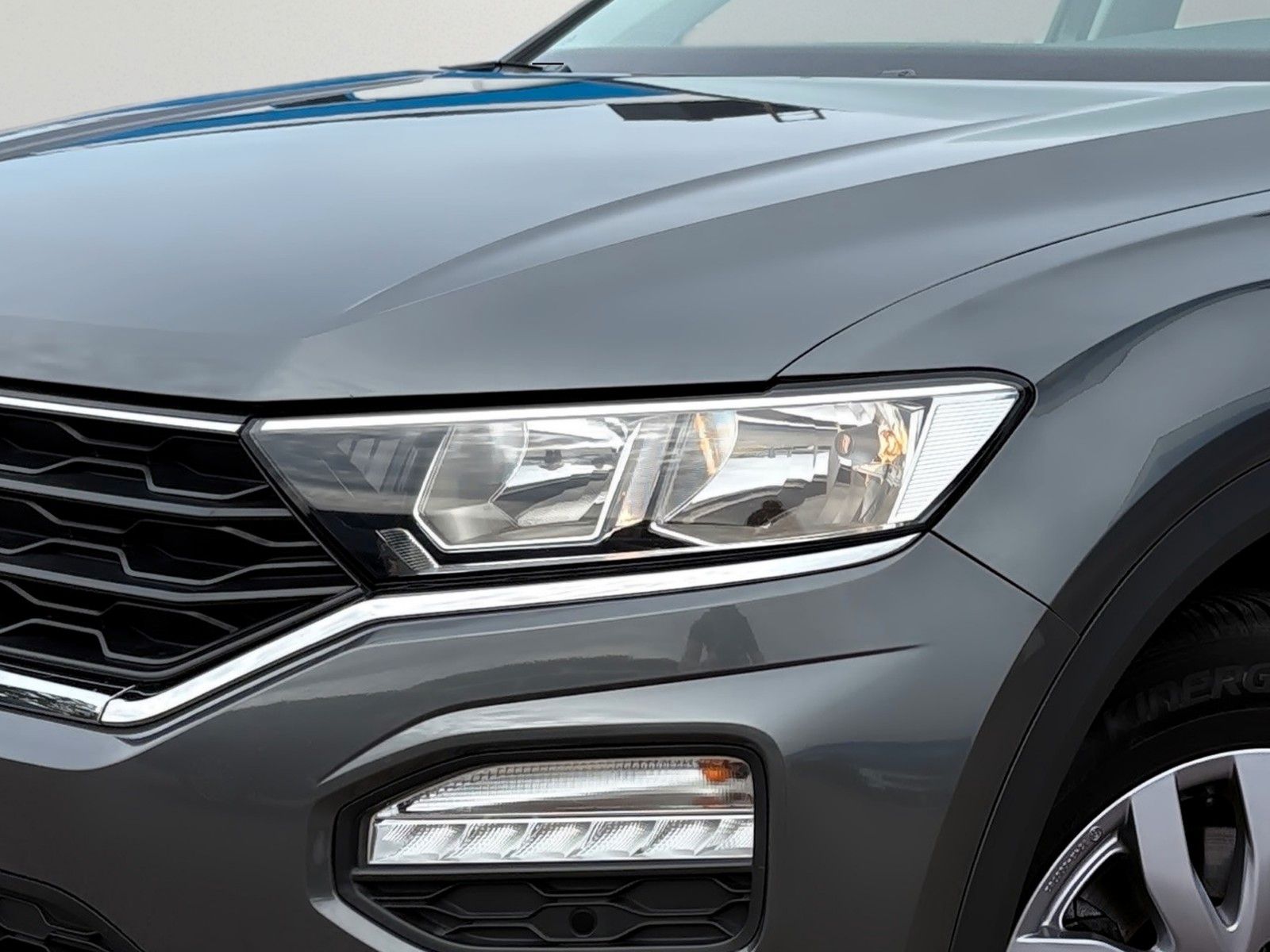 Fahrzeugabbildung Volkswagen T-Roc *Ganzjahresreifen*