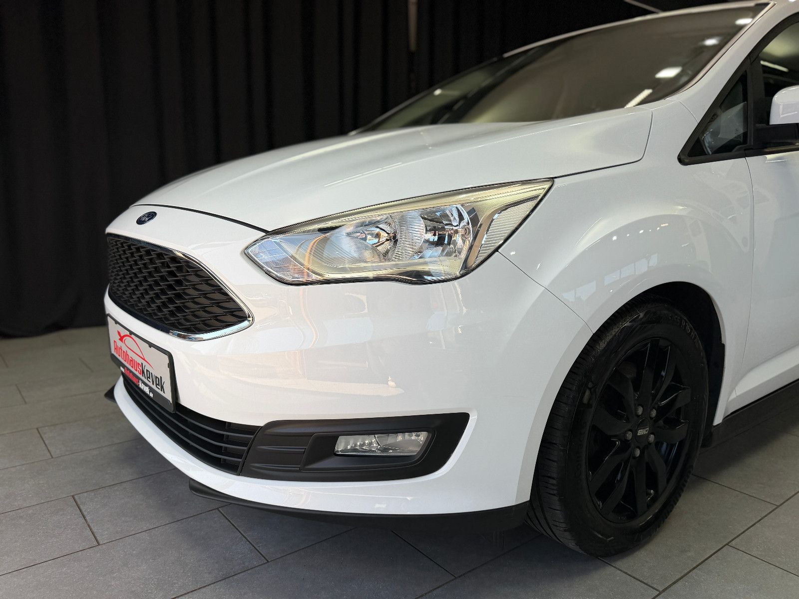 Fahrzeugabbildung Ford Grand C-Max |7-SITZER|PDC|TEMPOMAT