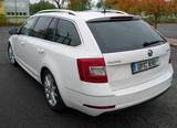 Skoda Octavia 2.0 TDI Green tec DSG Elegance Combi... - Skoda Octavia: Combi Elegance TDI