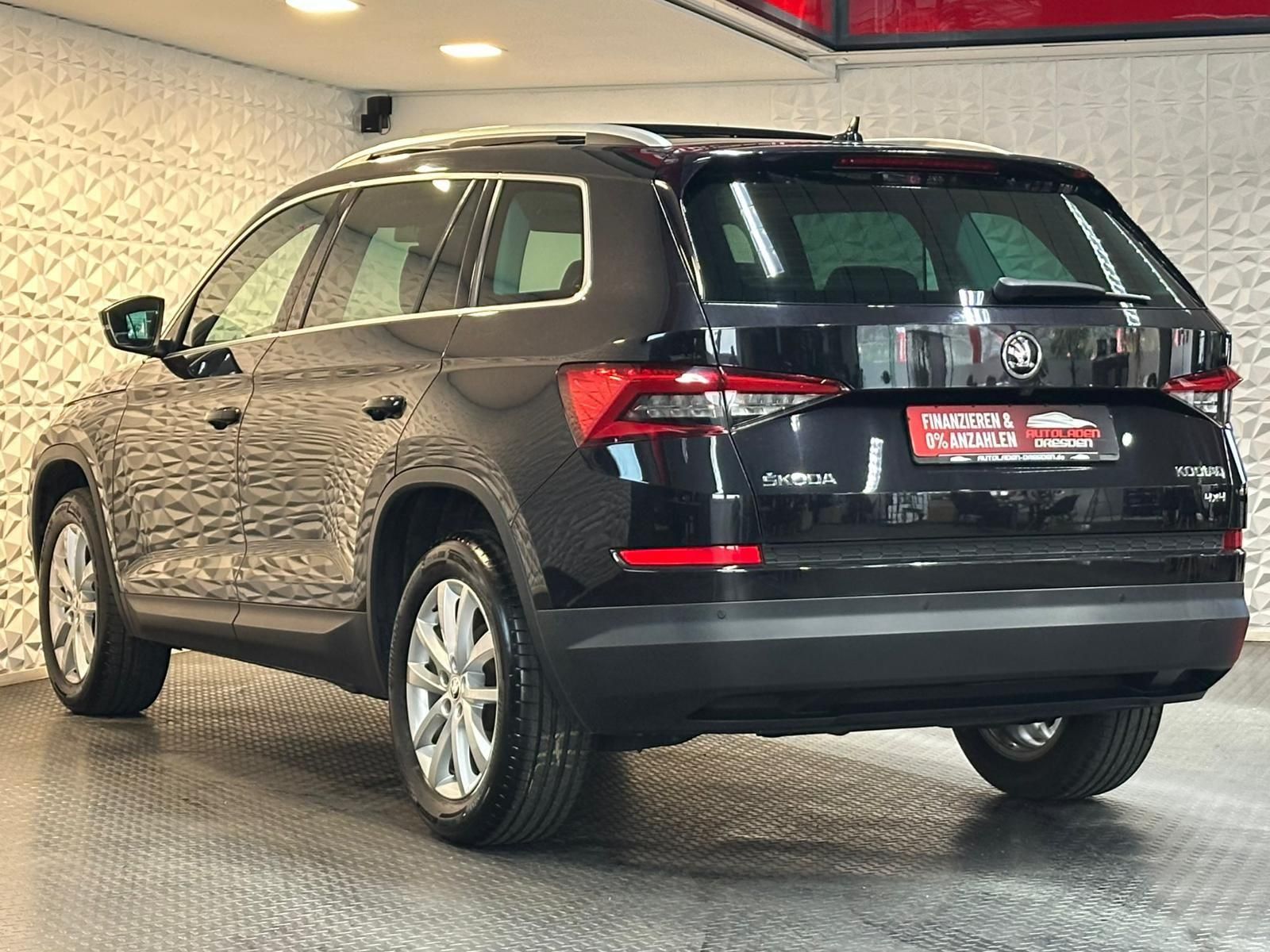 SKODA Kodiaq 1.4TSI STYLE 4x4* LED#SHZ#SH#AHK#PANO#KEY - Image 5