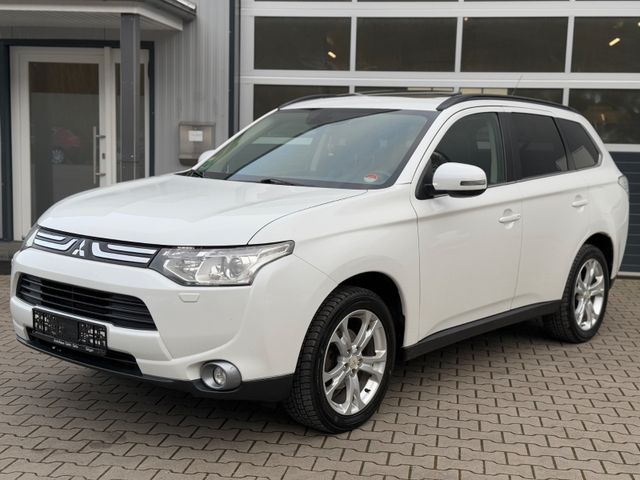 Mitsubishi Outlander ClearTec Instyle 4WD * LEDER * 7 Sitze