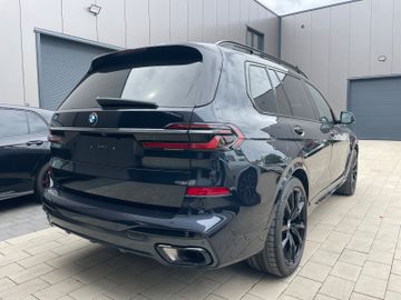 BMW X7 - 6