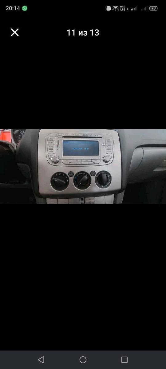 Ford Focus 2011 — photo 7