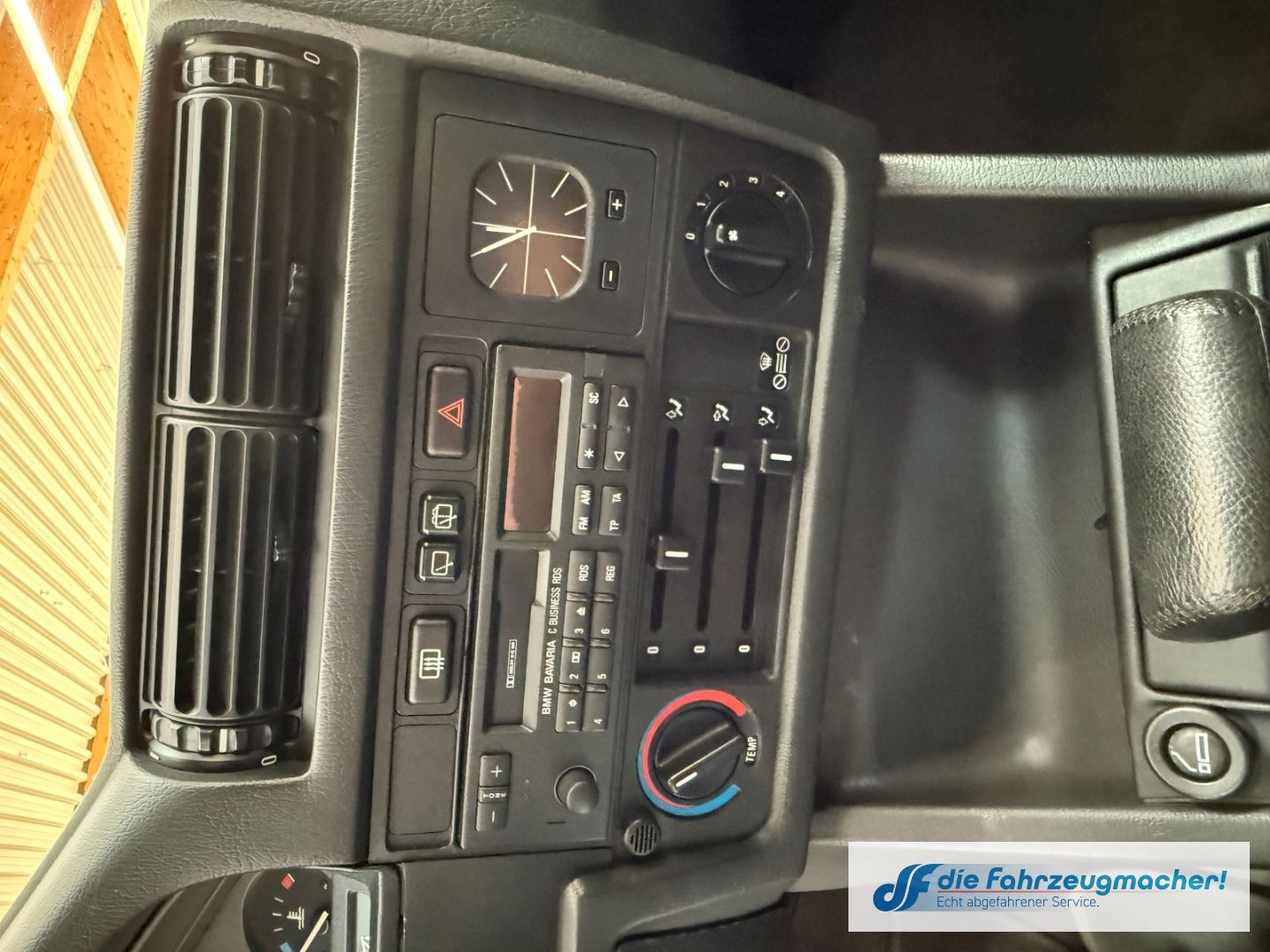 Fahrzeugabbildung BMW 318 i Touring SD NSW ABS Servo IM KUNDENAUFTRAG