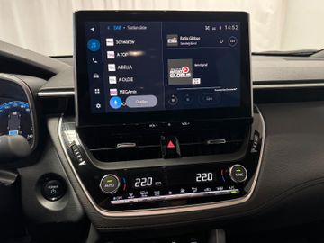 Toyota Corolla Cross AT*AHK*Navi*LED*8 fach bereift