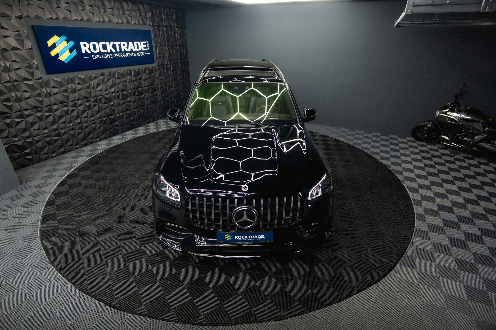 Fahrzeugabbildung Mercedes-Benz GLS 63 AMG 4Matic+ Driver's Package Carbon *ACC*