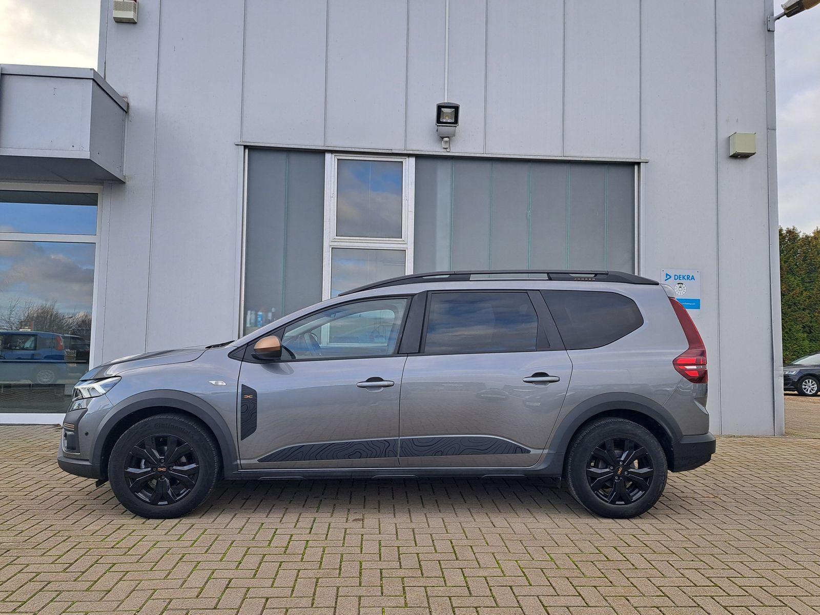 Fahrzeugabbildung Dacia Jogger Extreme+ FACELIFT LED NAVI AHK KAMERA SHZ