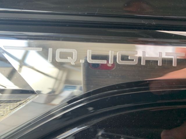 Fahrzeugabbildung Volkswagen Tiguan R-Line 2.0 TDI 4 Motion DSG MATRIX-LED NA