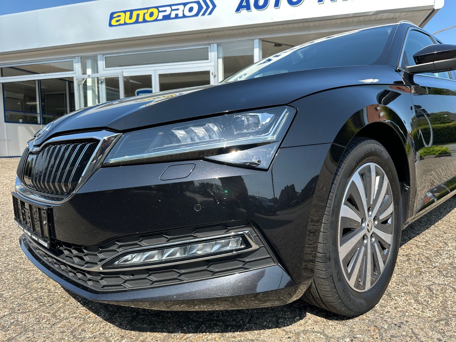 Fahrzeugabbildung SKODA Superb Combi 2.0 TDI Style AHK/Fahrass.Plus/Colu
