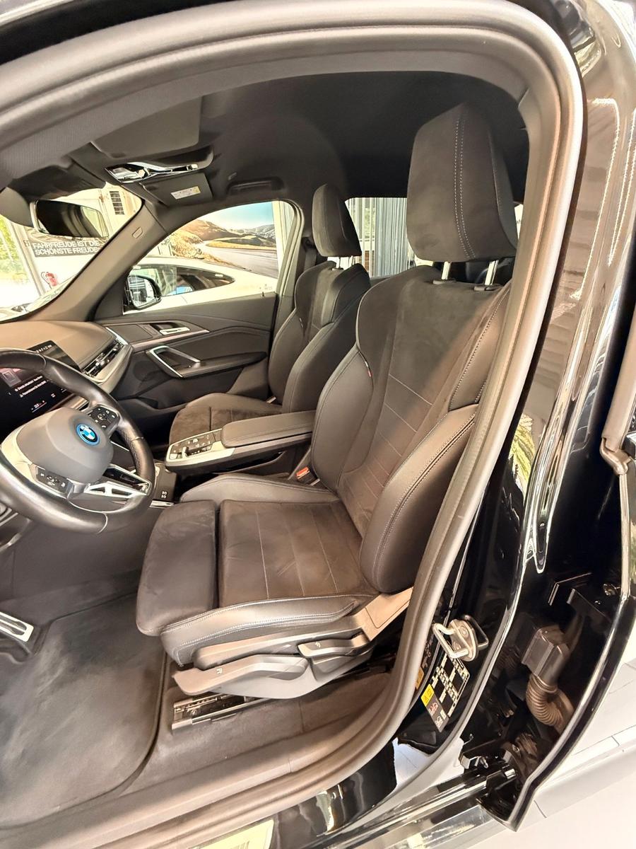 BMW iX1 30 xDrive M Sport