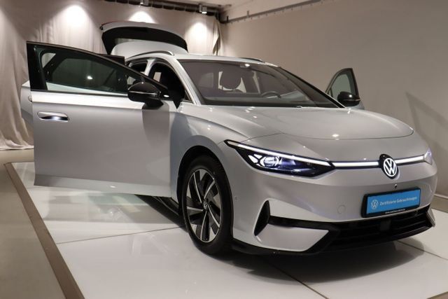 ID.7 Tourer Pro AHK Wärmepumpe EasyOpen IQ.LIGHT