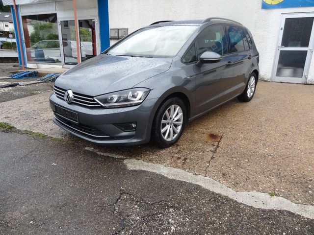 Fahrzeugabbildung Volkswagen Golf Sportsvan VII Lounge/Xenon/Euro6/150PS/AHK/