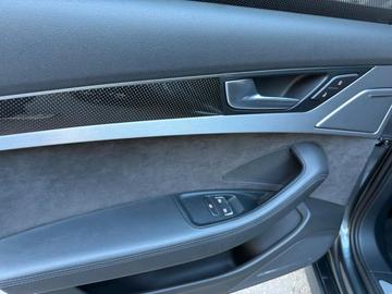 صورة مصغرة 12 لـ 2012 AUDI S8