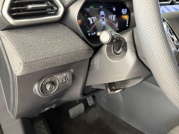 MG ZS Hybrid+ Standard