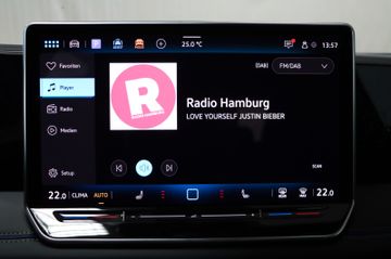 Volkswagen Tiguan 2.0 TDI 142 kW 4M R-Line Panodach 20 Zoll