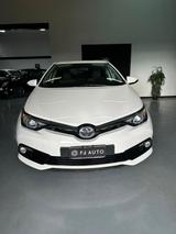 Toyota Auris 1.6 D-4D Lounge - Toyota Auris mit Diesel-Antrieb: 1.4