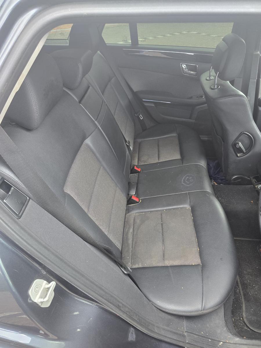 Mercedes-Benz E350 2010 — photo 10