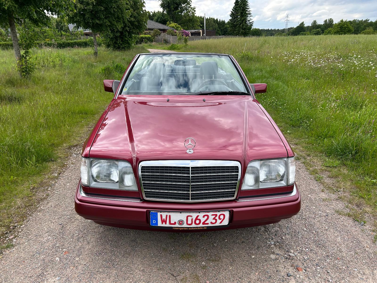 Mercedes-Benz E 320