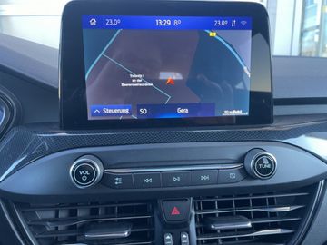 Ford Focus Turnier 1.5 ST-Line *AHK*CAM*LED*HUD*NAVI*