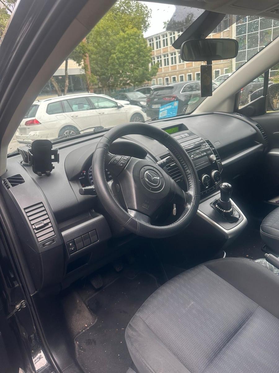 Mazda 5 2010 — photo 7
