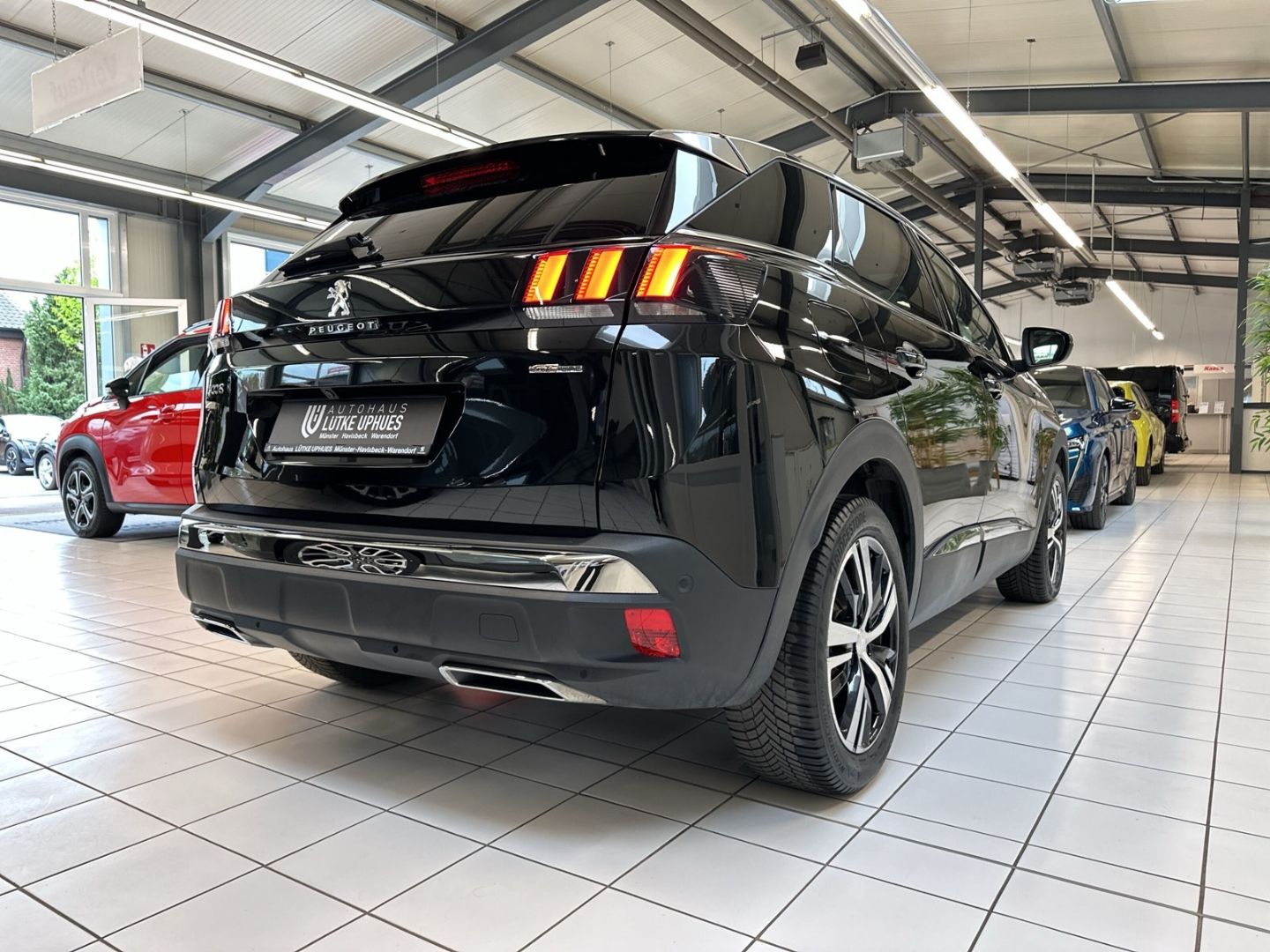 Fahrzeugabbildung Peugeot 3008 Allure 1.5 GT-Line BlueHDi 130 EAT8 Navi