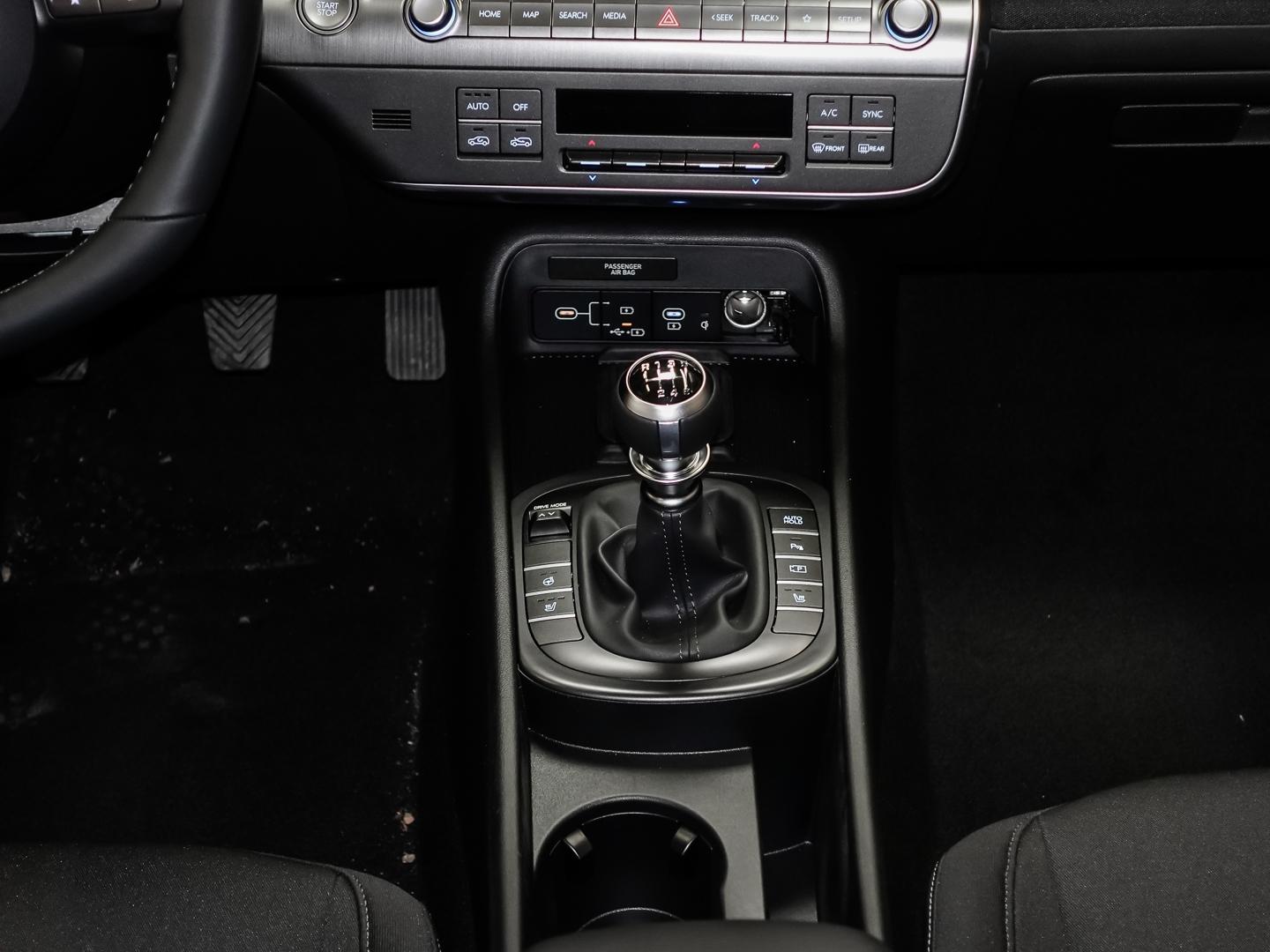 Hyundai KONA Trend Navi Digitales Cockpit LED ACC Apple 