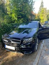 Mercedes-Benz E 400 4MATIC 9 Gang Autom. - 360°, Panorama, AMG