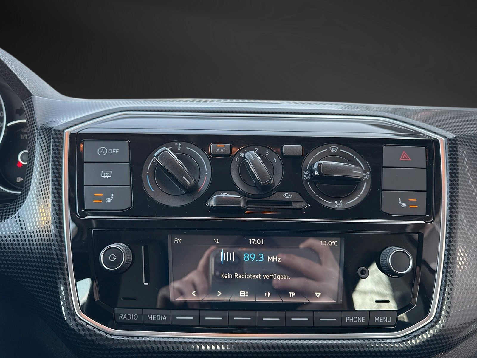 Fahrzeugabbildung Volkswagen up!move up!*Tempomat*1-Hand*wenig-km*Sitzheizung