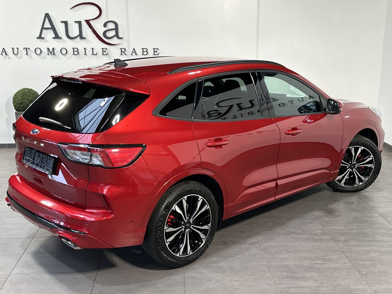 Fahrzeugabbildung Ford Kuga 2.0 EB 4x4 Aut.ST-LINE X NAV+LED+AHK+B&O+VC