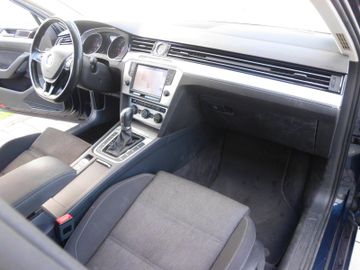Volkswagen Passat Variant - 8