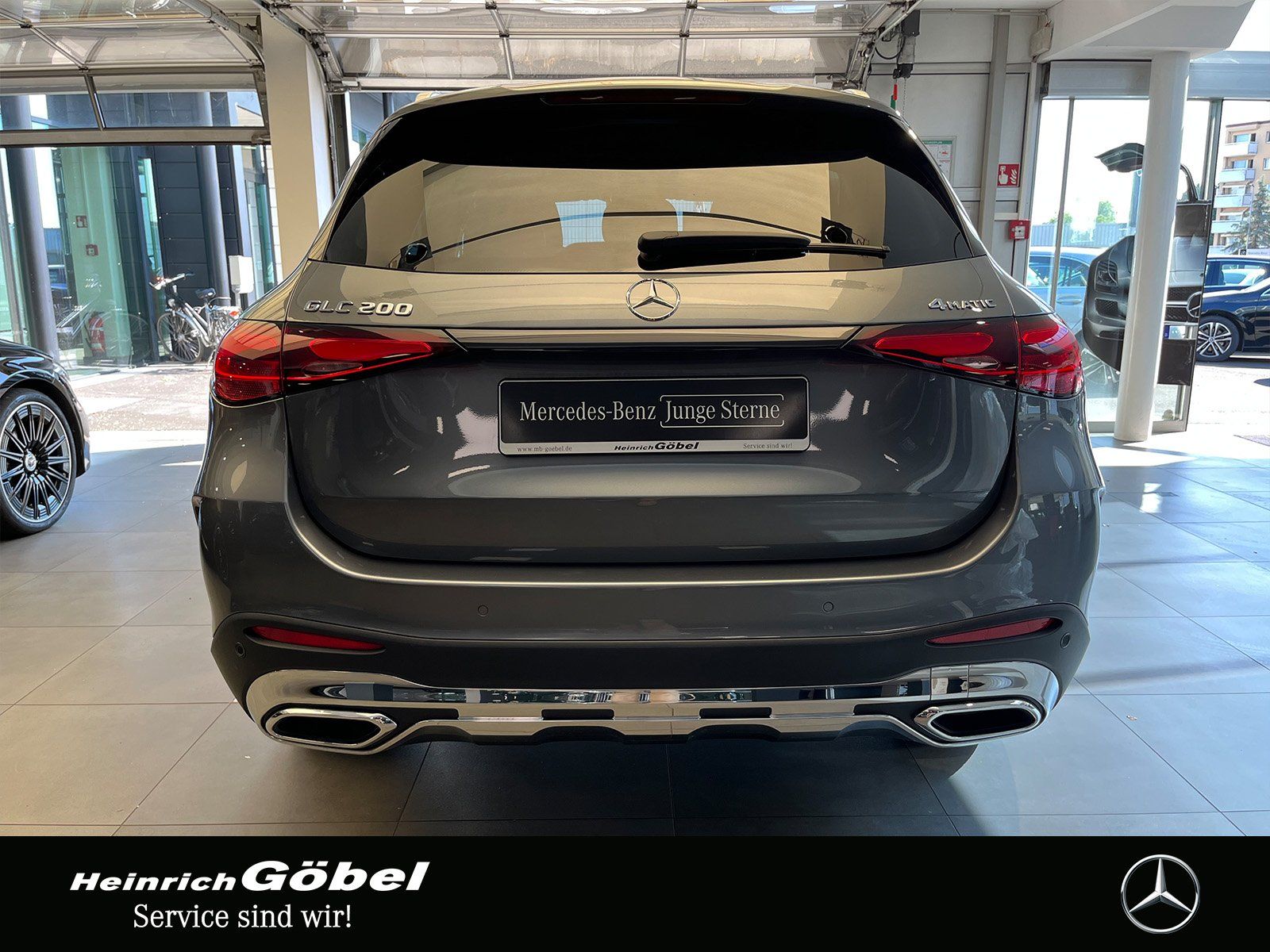 Fahrzeugabbildung Mercedes-Benz GLC 200 4M AMG+MEMORY+KAMERA+LED+CARPLAY+WINTERP