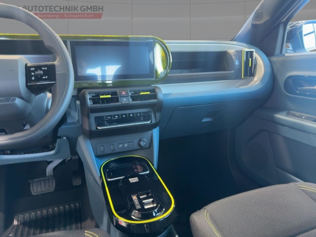 Fahrzeugabbildung Fiat Grande Panda Business Edition Hybrid, Navi, PDC,