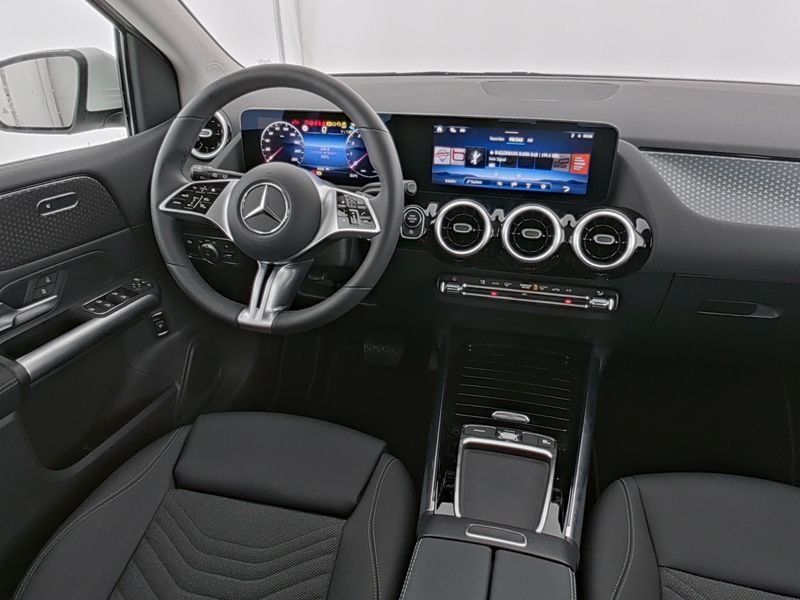 Fahrzeugabbildung Mercedes-Benz B 180 PROGRESSIVE*FAP*APPLECAR-PLAY*KAMERA*DISTR