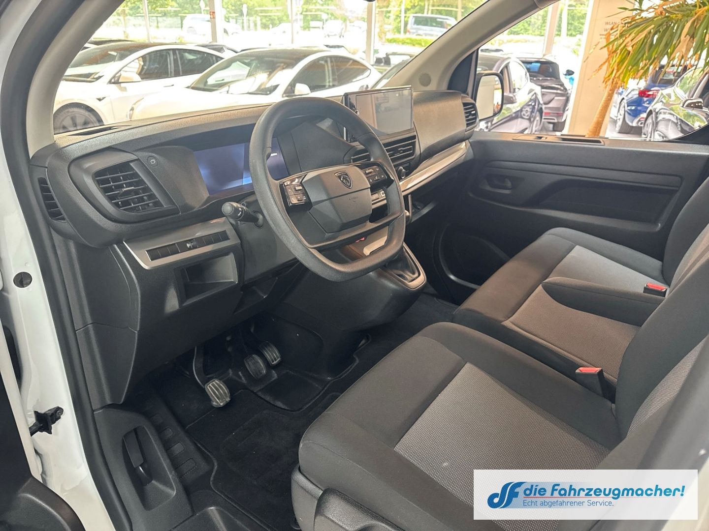 Fahrzeugabbildung Peugeot Expert Kasten Standard 1.5 BlueHDi 120 FAP EU6d