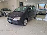 Fiat Idea 1.3 Multijet 16V 90 CV. Cambio Automat - schwarze Fiat Idea