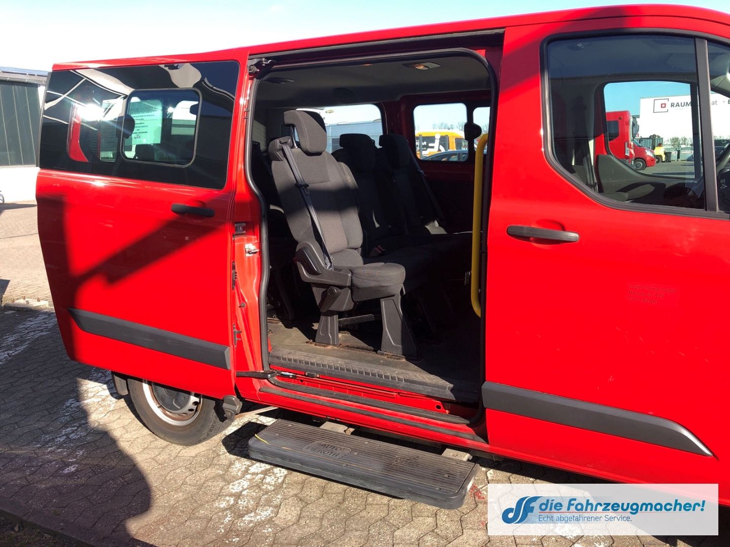 Fahrzeugabbildung Ford Transit Custom Kombi 300 L1 2.2 TDCi *8448