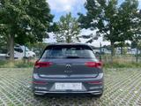 Volkswagen Golf VIII Style IQ.Matrix/Led/ACC/Massage/Key - : Alcantara, Sitzbelüftung, Limousine